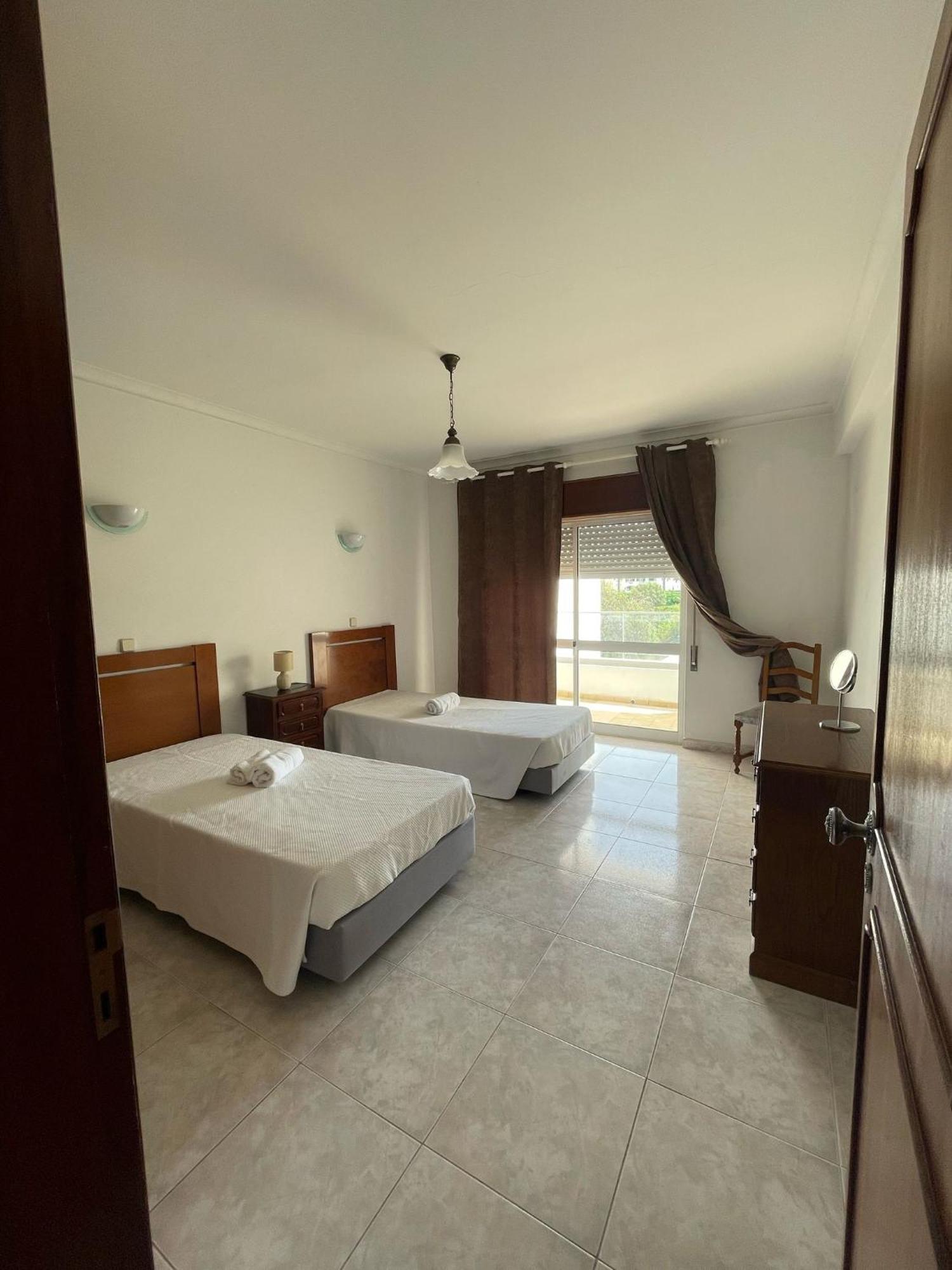 Apartamento T1 Todo Equipado البوفيرا المظهر الخارجي الصورة