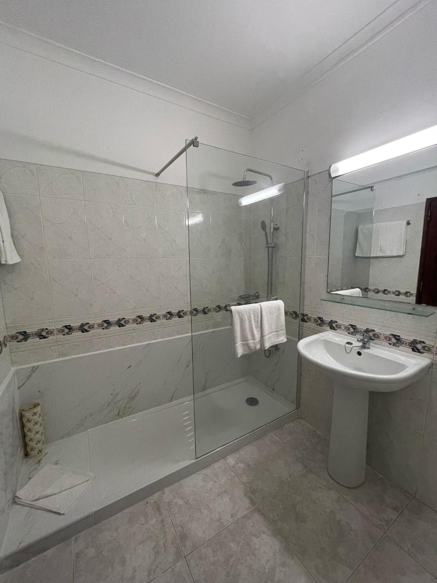 Apartamento T1 Todo Equipado البوفيرا المظهر الخارجي الصورة
